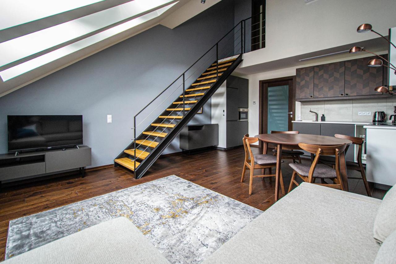 Quite Loft With Balcony And 3 Air Conditioners Praag Buitenkant foto